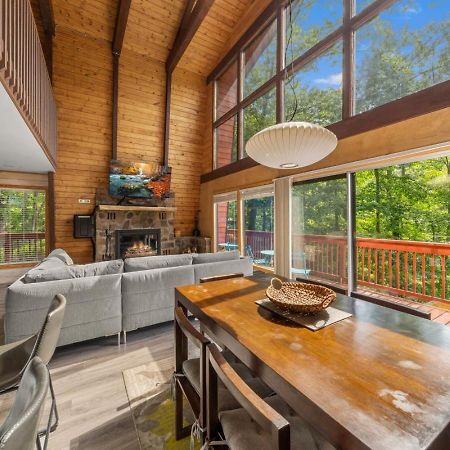 Treetops Chalet - 3Bd/2Bt Boutique Cabin W/Mt Leconte Views In Gatlinburg Dış mekan fotoğraf