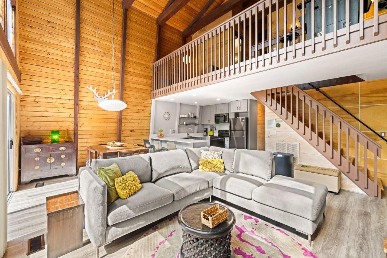 Treetops Chalet - 3Bd/2Bt Boutique Cabin W/Mt Leconte Views In Gatlinburg Dış mekan fotoğraf