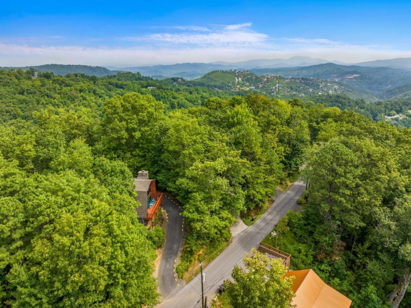Treetops Chalet - 3Bd/2Bt Boutique Cabin W/Mt Leconte Views In Gatlinburg Dış mekan fotoğraf